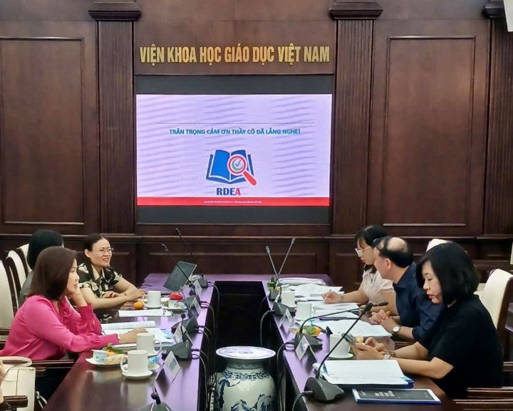 Nghiệm thu đề tài KH&CN cấp Bộ “Hướng dẫn sử dụng chuẩn đánh giá năng lực và phẩm chất học sinh theo môn học, hoạt động giáo dục ở Trung học cơ sở theo Chương trình giáo dục phổ thông 2018”